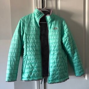 NORTH FACE GIRLS’ REVERSIBLE MOSSBUD SWIRL JACKET